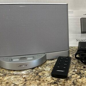 Bose Gray Portable Speaker with Remote